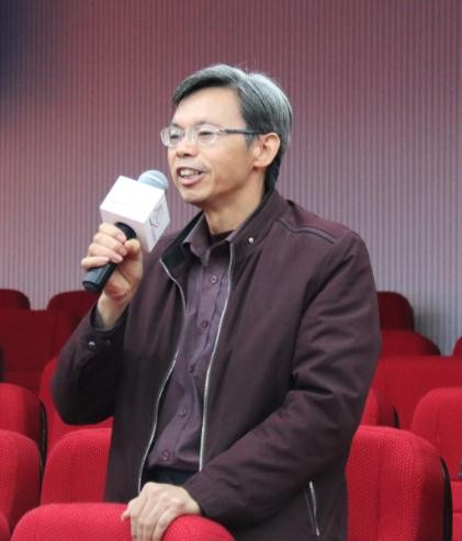 现场交流的听众1.JPG